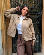 Chaqueta corta de cuello sastre