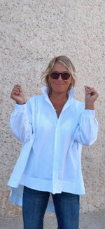 Camisa oversize asimétrica blanca