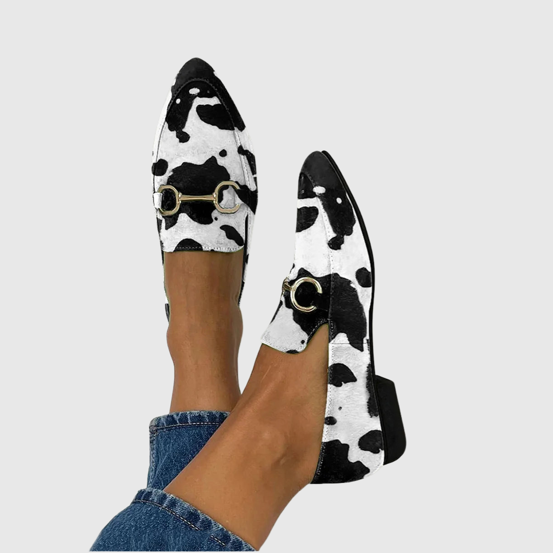 Agustina · Mocasines estampados con hebilla
