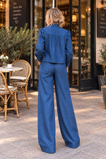 Chaqueta corta abotonada