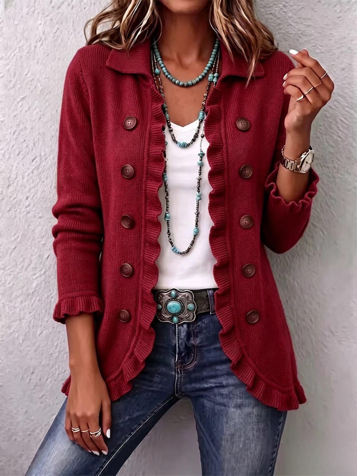 Dolores · Chaqueta de punto rojo rubí con volantes