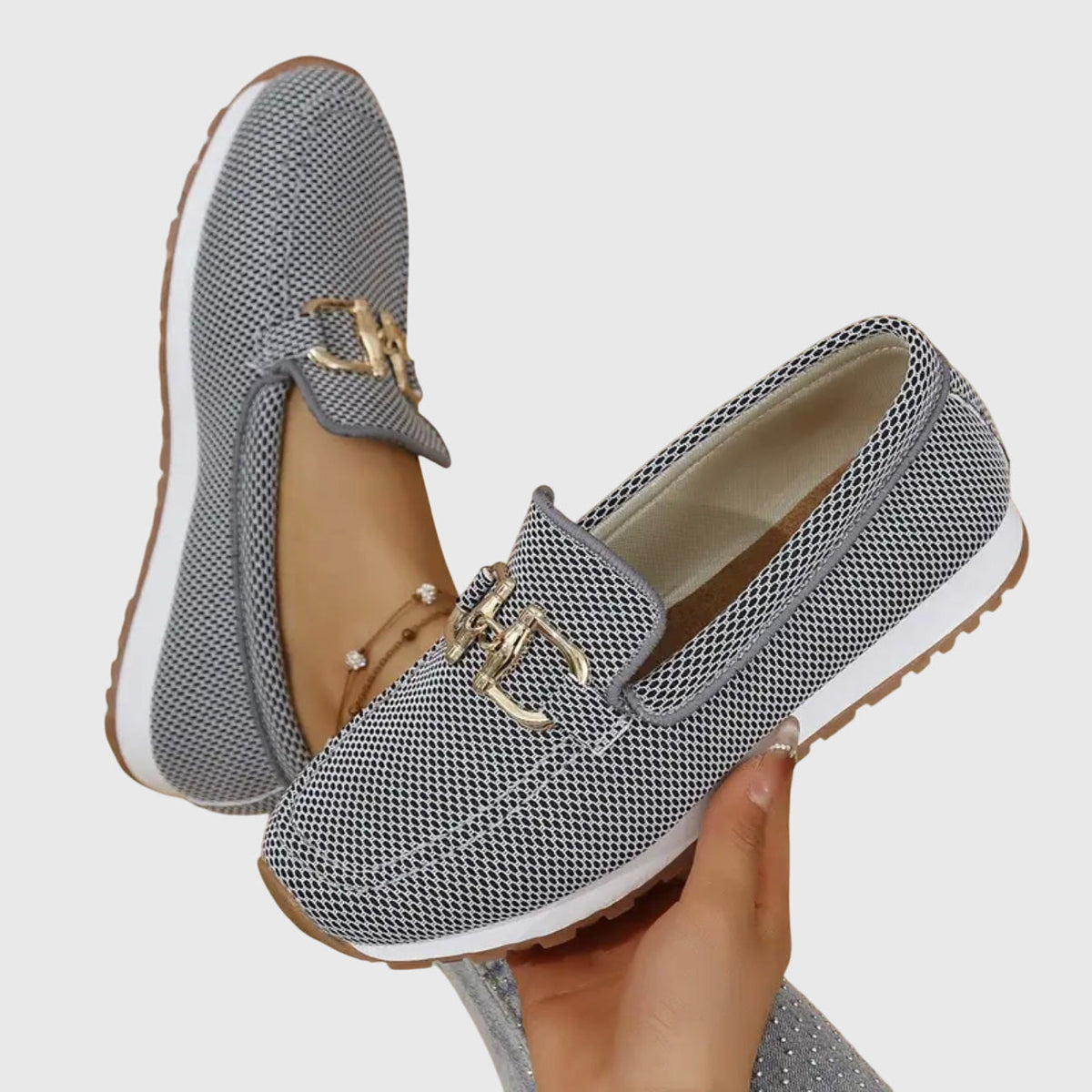 Mocasines en tonos claros
